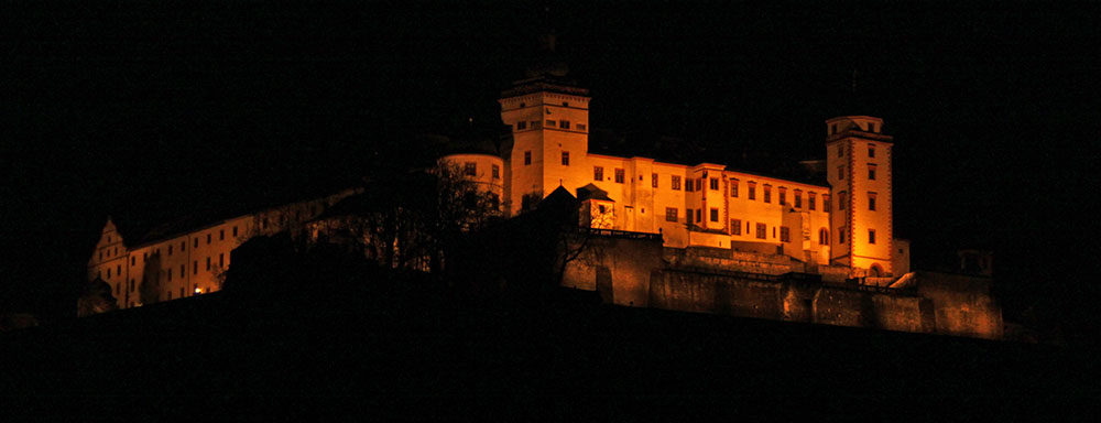 Festung%20bei%20Nacht